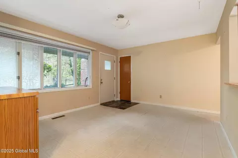 3103 Spawn Rd, Schenectady, NY 12303 photo 9