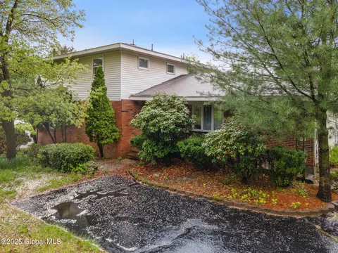 3103 Spawn Rd, Schenectady, NY 12303 photo 3