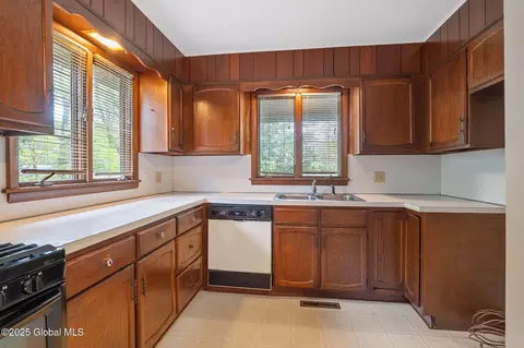 3103 Spawn Rd, Schenectady, NY 12303 photo 13