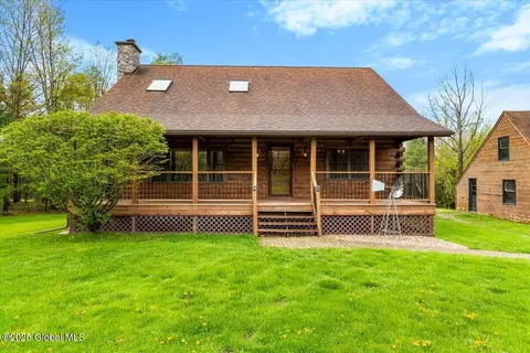 85 Gardner Hill Rd, East Nassau, NY 12062