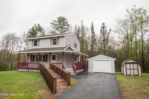 154 Lampman Rd, Broadalbin, NY 12025