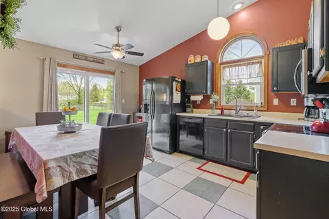 1045 Laural Ln, Ballston Spa, NY 12020 photo 9