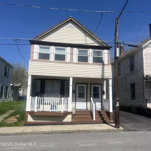 21 Depot St, Greenwich, NY 12834