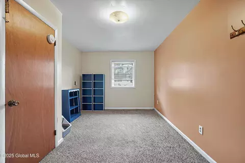 52 Starr Ave, Schenectady, NY 12304 photo 16