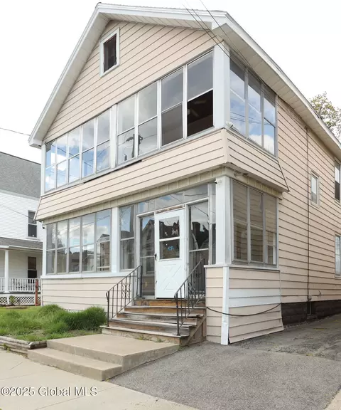 1941 Euclid Ave, Schenectady, NY 12306