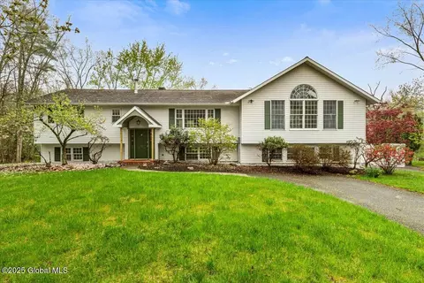 35 Prospect Ave, Averill Park, NY 12018