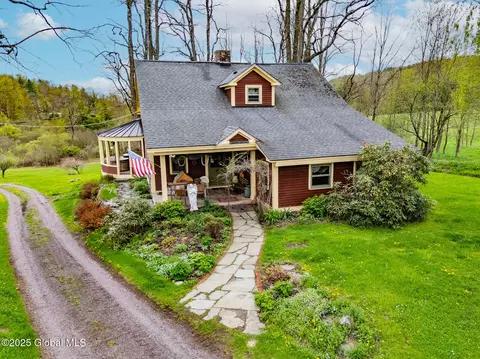 71 South Rd, Whitehall, NY 12887