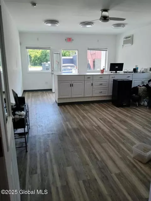 1317 Lower Broadway, Schenectady, NY 12306 photo 8