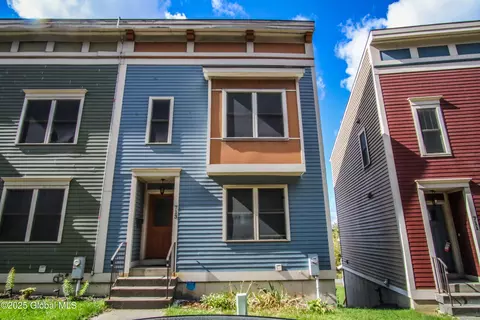 713 Burden Ave, Troy, NY 12180