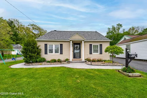 265 Summit Ave, Rensselaer, NY 12144