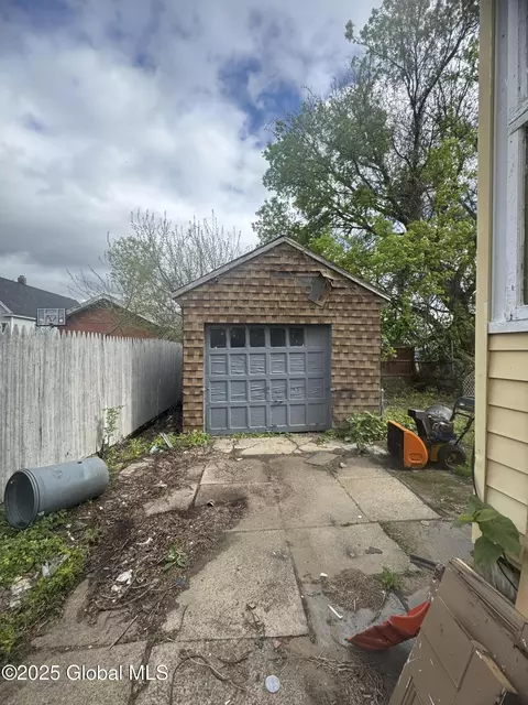 547 Summit Ave, Schenectady, NY 12307 photo 48