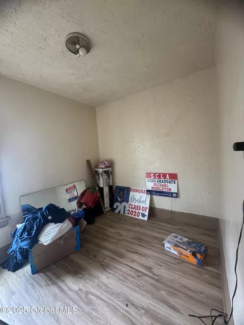 547 Summit Ave, Schenectady, NY 12307 photo 34