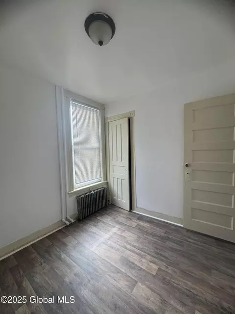 547 Summit Ave, Schenectady, NY 12307 photo 11