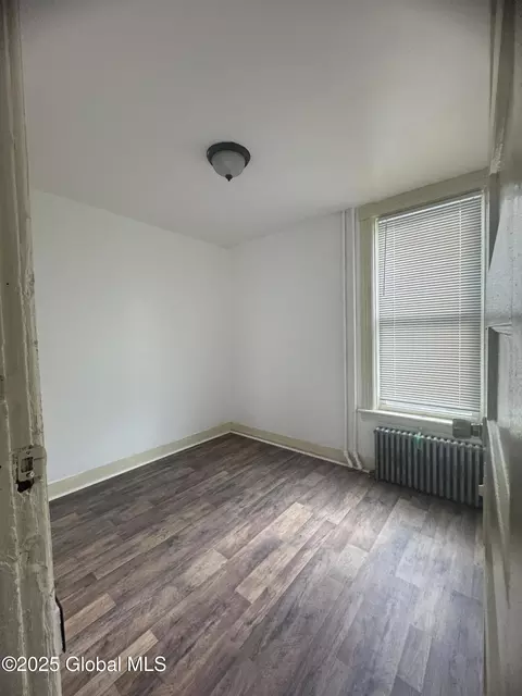 547 Summit Ave, Schenectady, NY 12307 photo 10