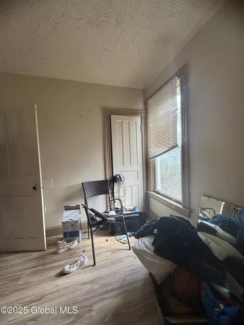 547 Summit Ave, Schenectady, NY 12307 photo 35