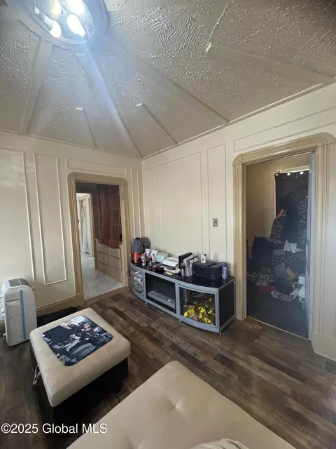547 Summit Ave, Schenectady, NY 12307 photo 25