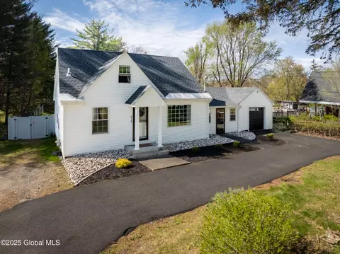 616 Pinewoods Ave, Troy, NY 12180