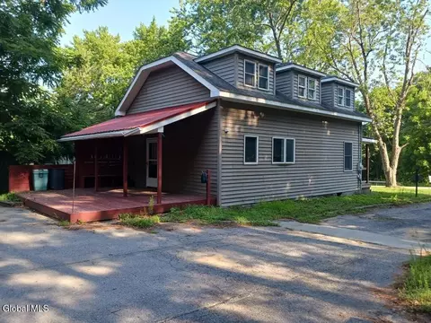 441 Steele Ave Ext, Gloversville, NY 12078