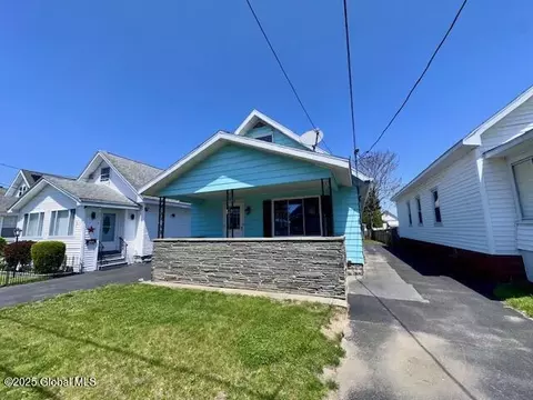 1321 Richard St, Schenectady, NY 12303