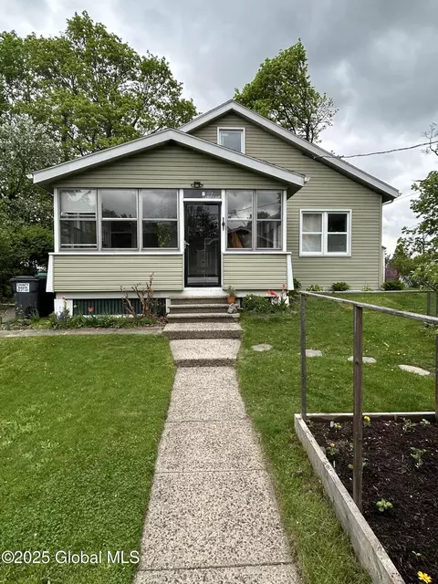 7 Tarbell Ave, Troy, NY 12180