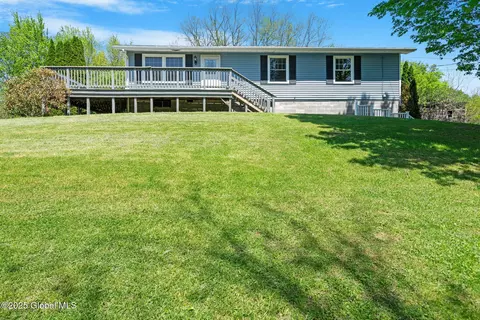 42 Lower Flat Rock Rd, Feura Bush, NY 12067