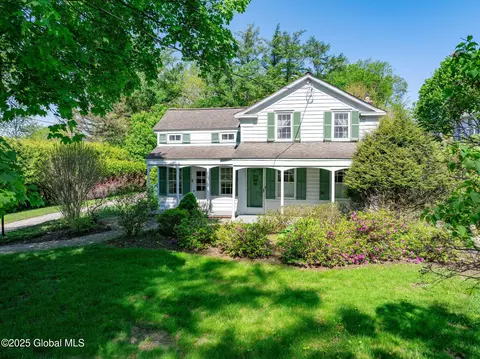 1471 New Scotland Rd, Slingerlands, NY 12159