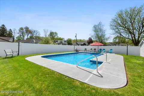 1049 Eugene Dr, Schenectady, NY 12303 photo 30