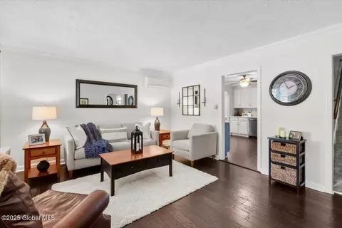 1049 Eugene Dr, Schenectady, NY 12303 photo 13