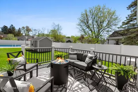 1049 Eugene Dr, Schenectady, NY 12303 photo 27