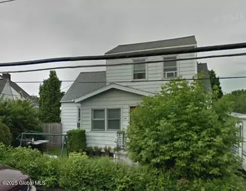 6 Garden Ave, Albany, NY 12203