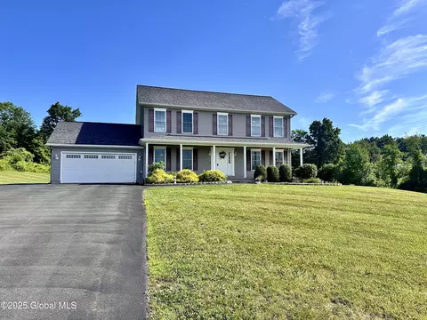 23 Line Dr, Troy, NY 12180