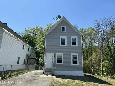 802 Davis Ter, Schenectady, NY 12303