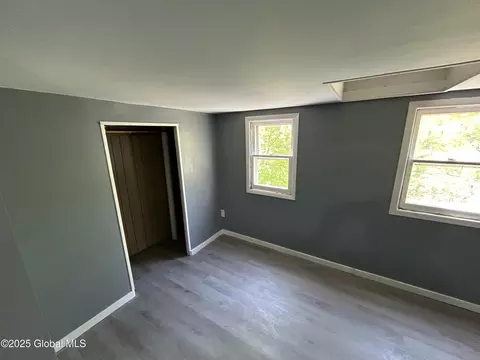 802 Davis Ter, Schenectady, NY 12303 photo 24