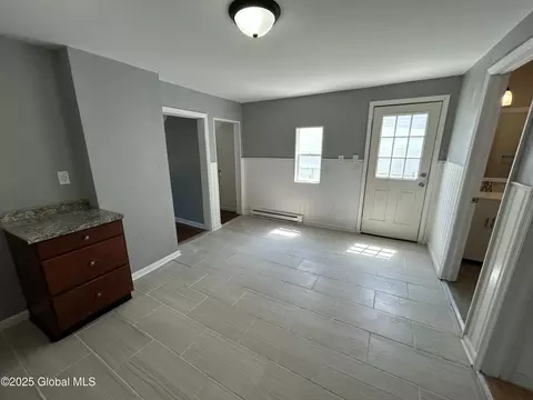 802 Davis Ter, Schenectady, NY 12303 photo 8