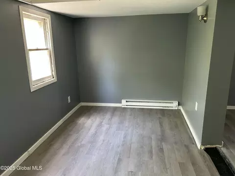 802 Davis Ter, Schenectady, NY 12303 photo 23