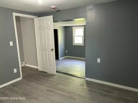 802 Davis Ter, Schenectady, NY 12303 photo 18