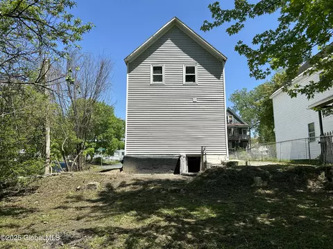 802 Davis Ter, Schenectady, NY 12303 photo 28