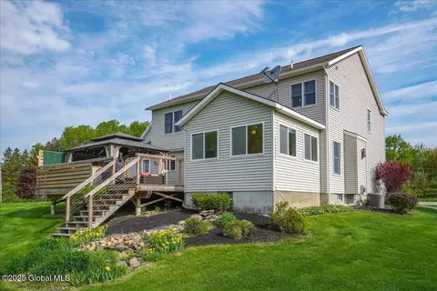 Exterior - 118 Appleton Rd, Rexford, NY 12148 photo 10 of 27