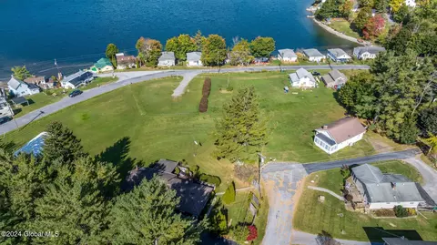 21 Pine Knoll Ln, Berne, NY 12023