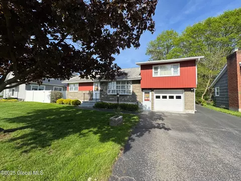 1385 Fern Ave, Schenectady, NY 12306