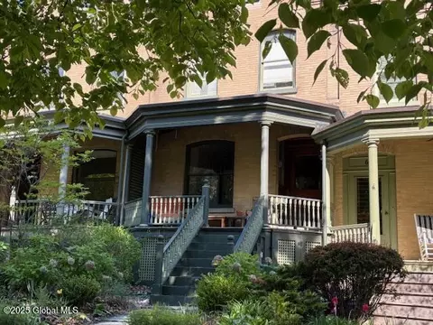 65 S Lake Ave, Albany, NY 12203