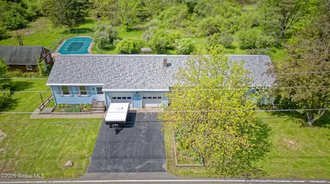 6215 Hawes Rd, Altamont, NY 12009