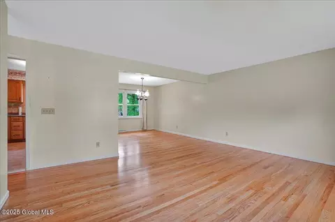 44 Fredericks Rd, Glenville, NY 12302 photo 10
