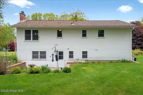 44 Fredericks Rd, Glenville, NY 12302 photo 9