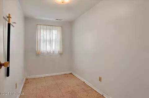 44 Fredericks Rd, Glenville, NY 12302 photo 36