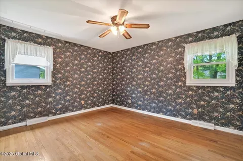 44 Fredericks Rd, Glenville, NY 12302 photo 18