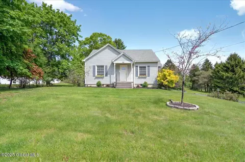 533 Boght Rd, Cohoes, NY 12047