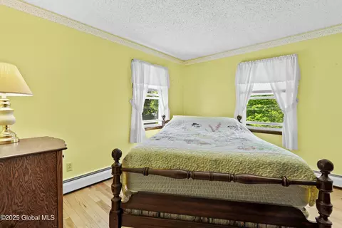 Bedroom - 3180 Coach Rd, Argyle, NY 12809 photo 3 of 4