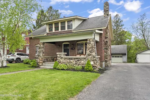 28 Phillips Ave, Canajoharie, NY 13317