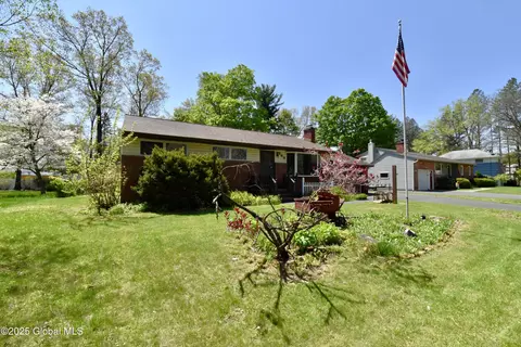 168 Birch Ln, Glenville, NY 12302